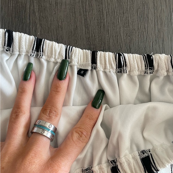 White and Black strapless top and pant set - Picture 3 of 10